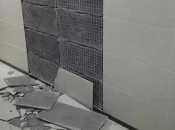 润州瓷砖空鼓维修公司分享下润州墙砖松动维修的知识